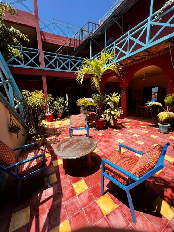 Flyfishes Hotel Saint-Louis Ngoại thất bức ảnh